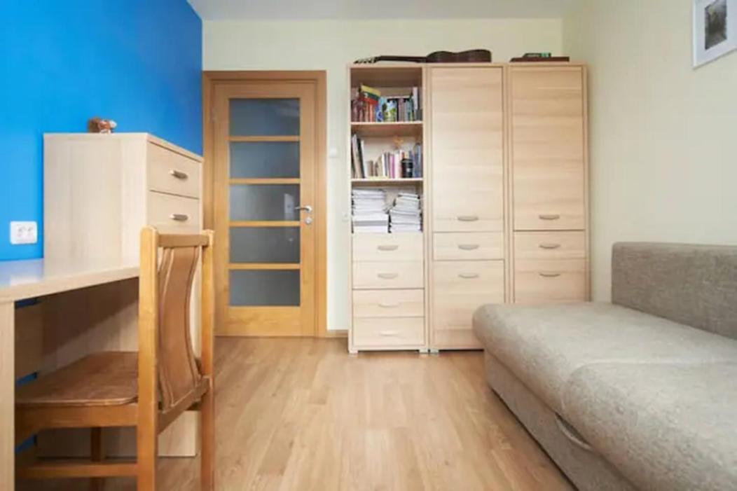 Cozy Private Room In A Three Room Apartment Free Parking Feel Like At Home Vilnius Bagian luar foto